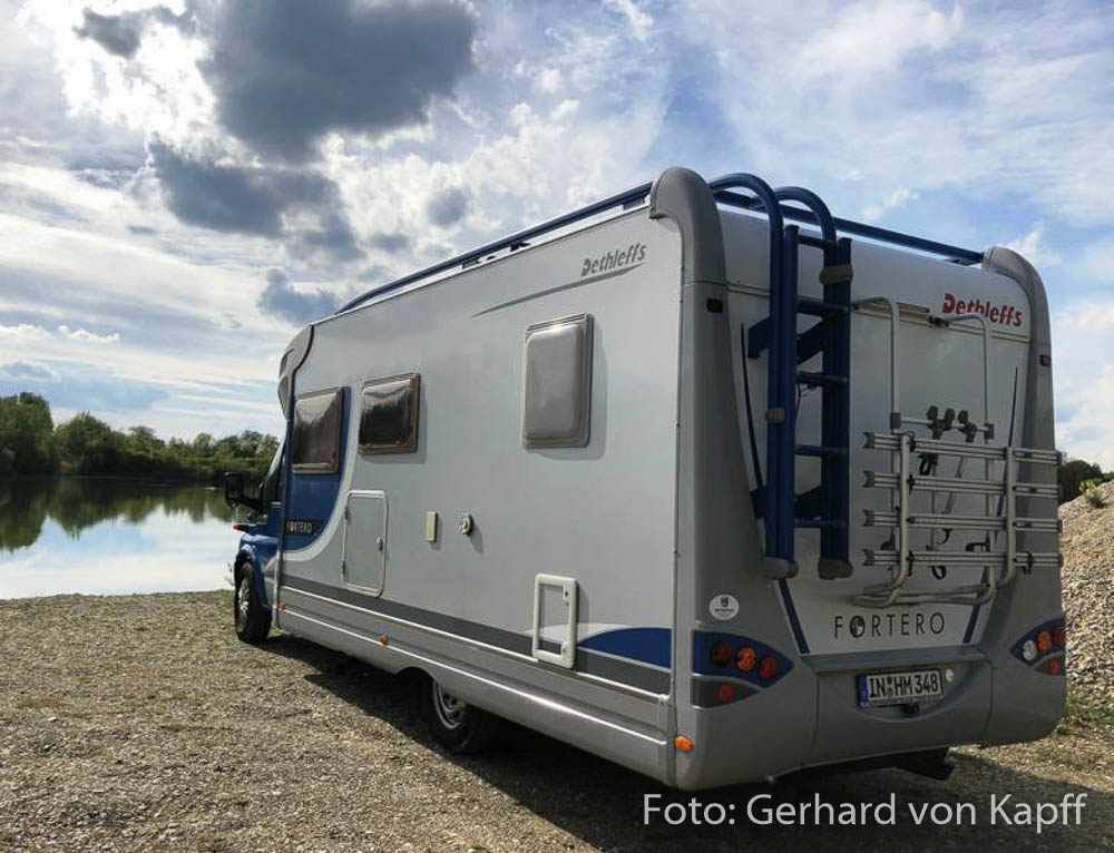 Mit dem Wohnmobil unterwegs, Kiesweiher, Stellplatz, Baggersee, Badesee