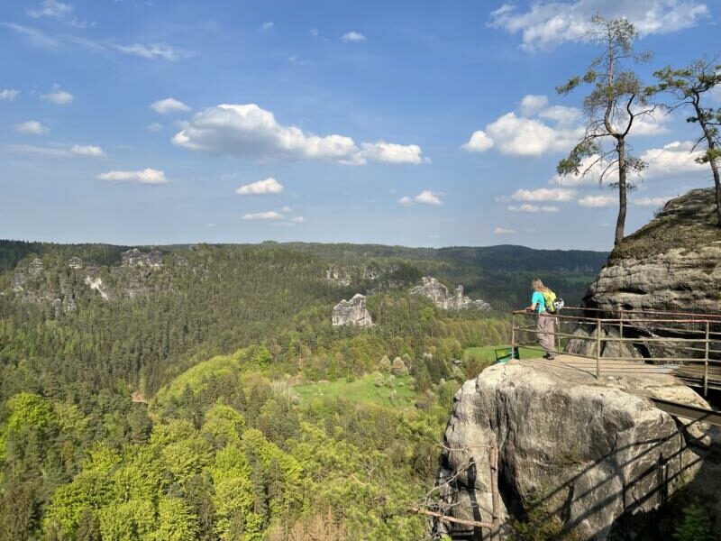 Blick von der Bastei. Unterwegs im Elbsandsteingebirge bei Dresden. Foto: Gerhard von Kapff